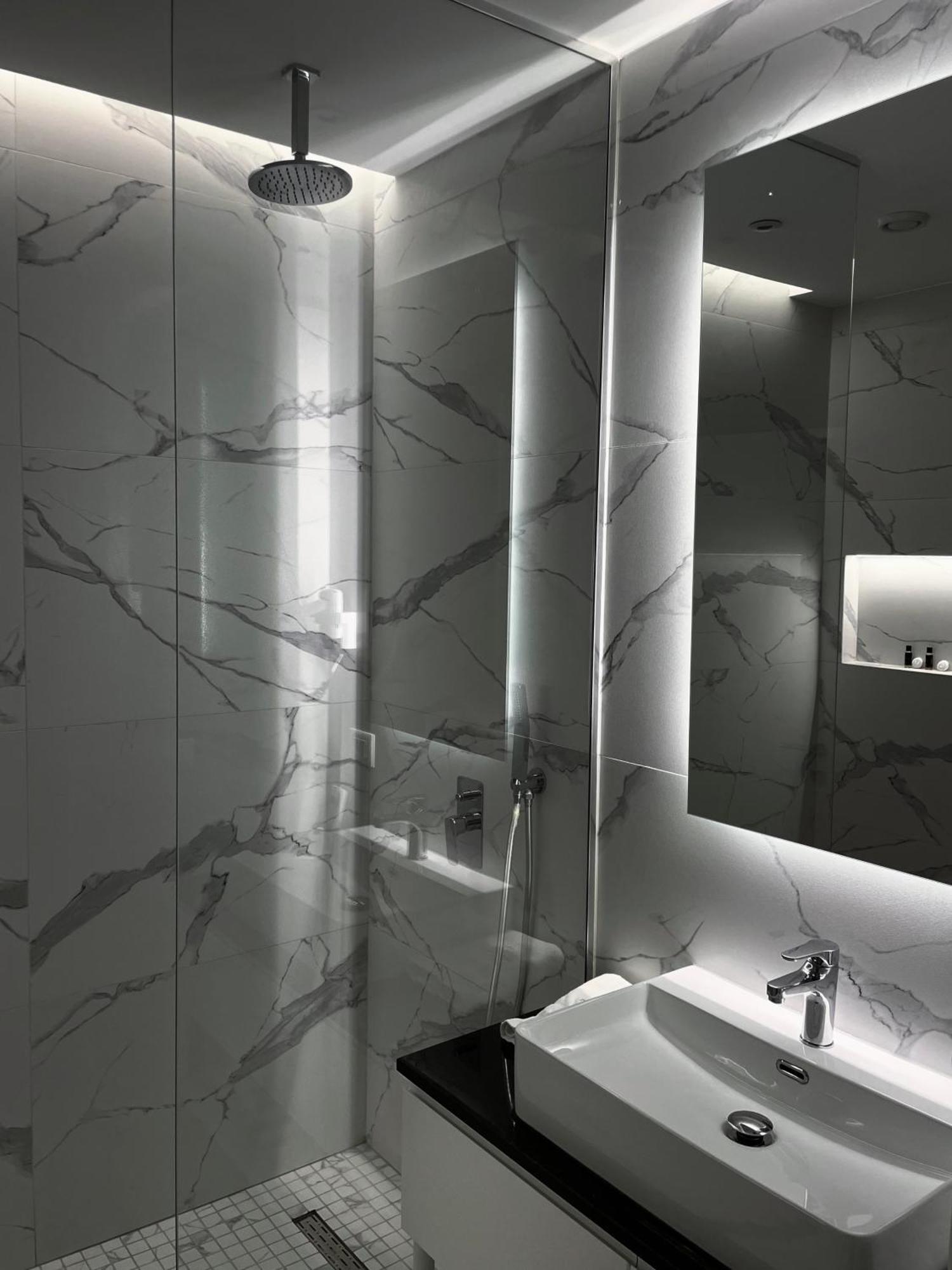 Dream Place Hotel Kamez Екстер'єр фото